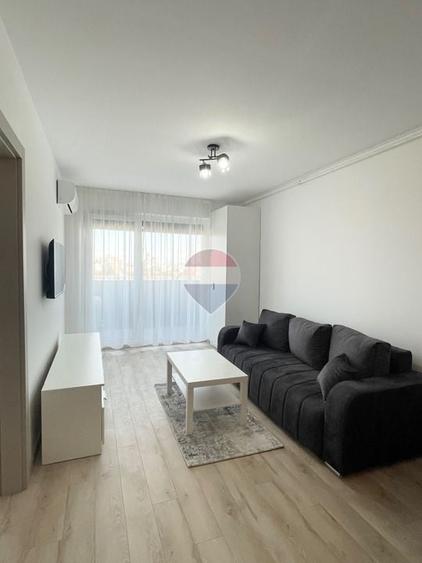 Apartament cu 2 camere semidecomandat, mobilat în UTA