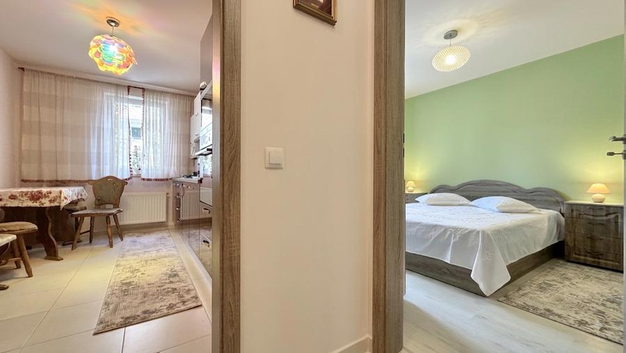 Apartament cu 2 camere decomandat în Tractorul