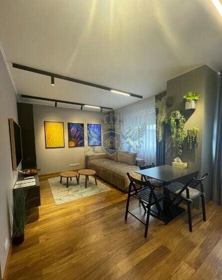 Apartament cu 2 camere decomandat, mobilat în Tractorul — fotografia 1