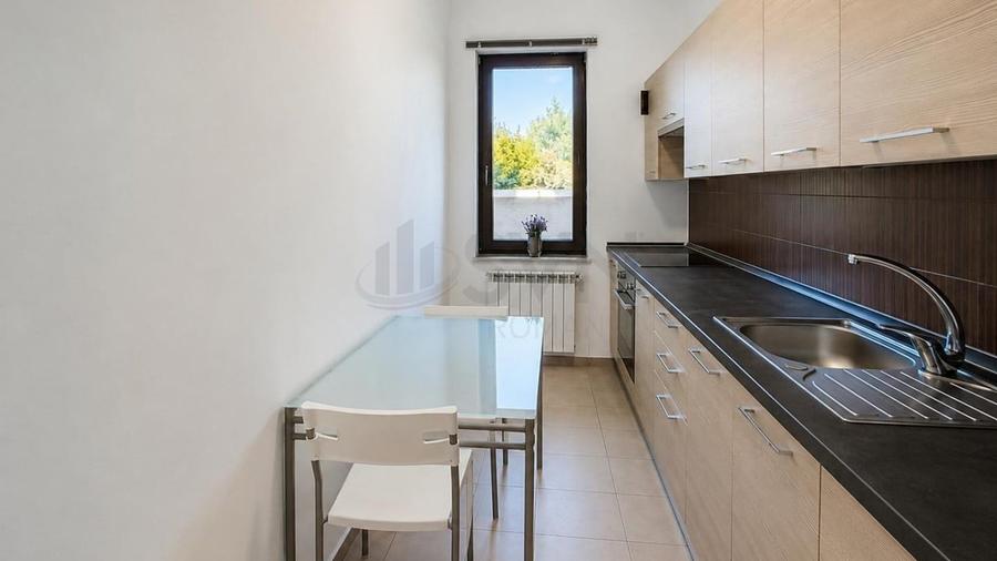 Apartament cu 2 camere decomandat în Băneasa