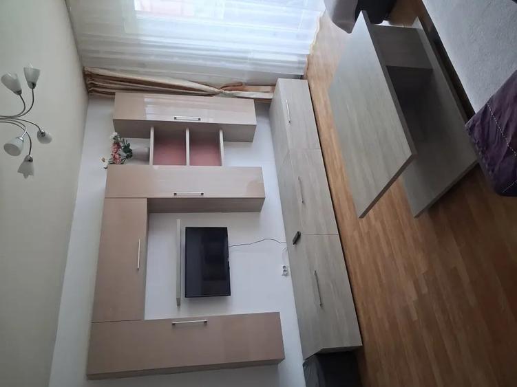 Apartament cu 2 camere decomandat în Florești