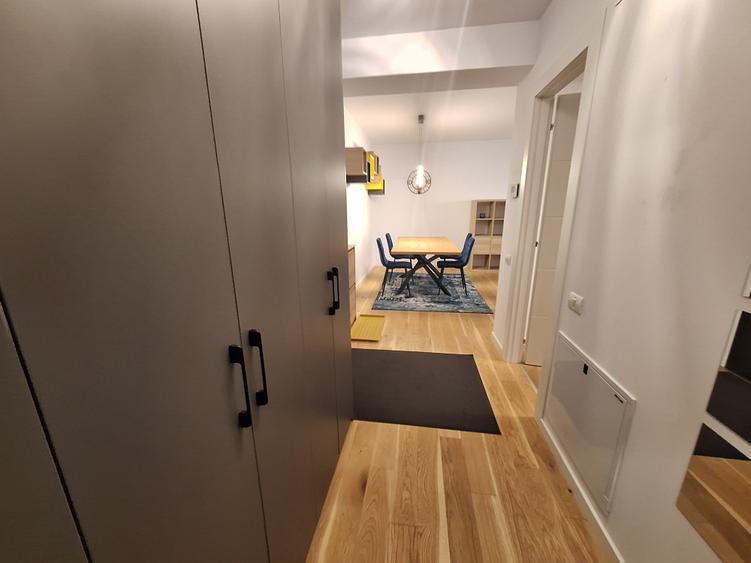 Apartament cu 2 camere decomandat în Crângași