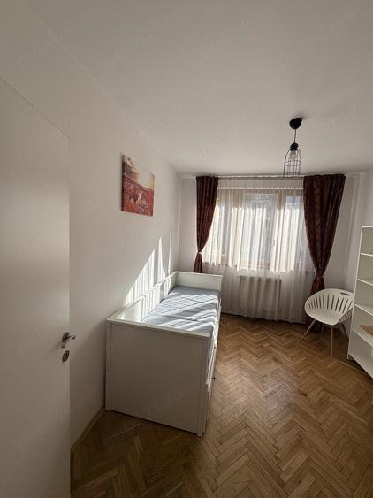Apartament cu 3 camere decomandat în Semicentral