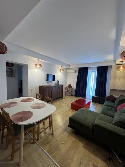 Apartament cu 2 camere decomandat în Tunari