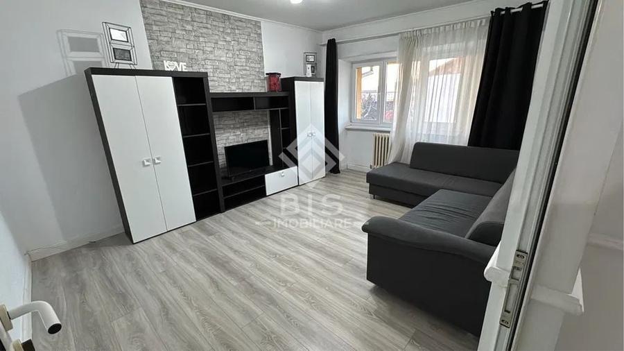 Apartament cu 2 camere decomandat, mobilat în Central
