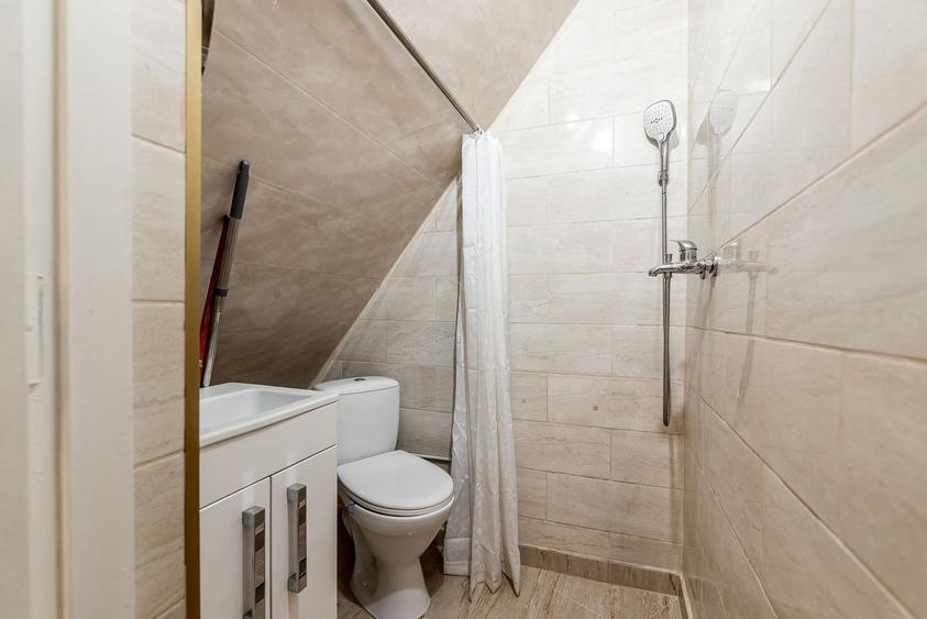 Apartament cu 2 camere decomandat, mobilat în Pârneava