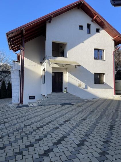 Casă cu 4 camere în Gura Humorului