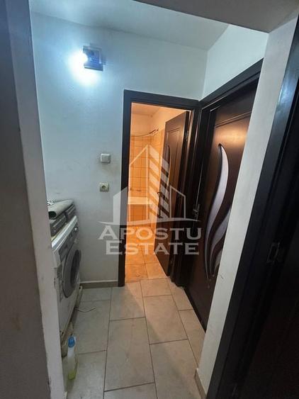 Apartament cu 4 camere decomandat în Aradului