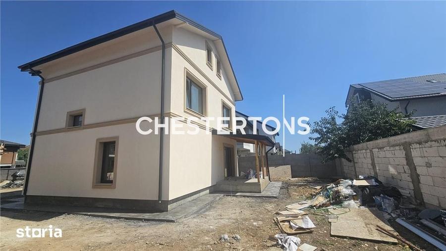 Casă cu 5 camere cu Teren 305 Mp în Central