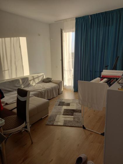 Apartament cu 2 camere decomandat în Olteni