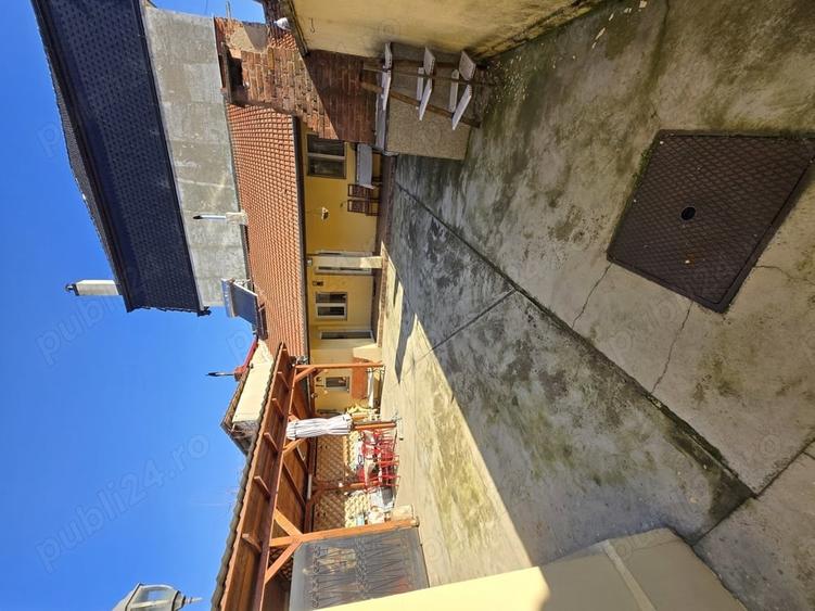 Casă cu 6 camere în Lugoj