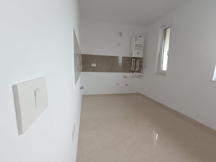 Duplex cu 4 camere cu Teren 250 Mp în Popas Păcurari