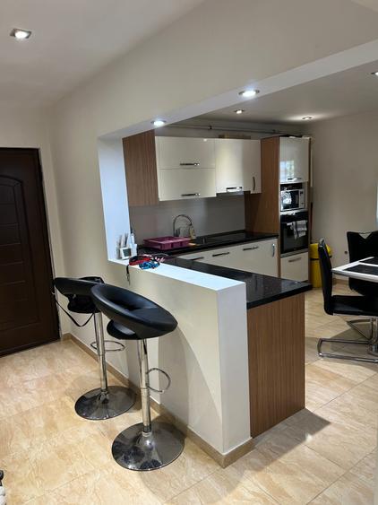 Apartament cu 2 camere decomandat în Exterior Vest