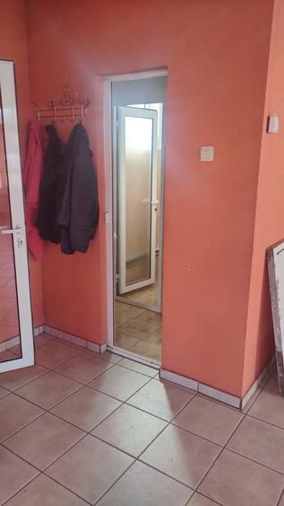 Spațiu comercial, de 40 mp, în Central
