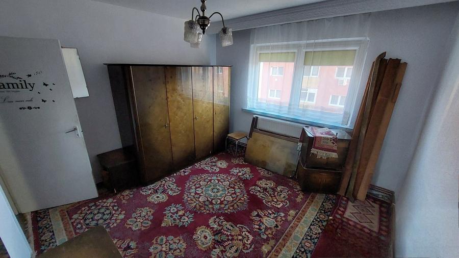 Apartament cu 2 camere decomandat în Vitrometan