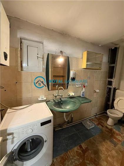 Casă individuală cu 5 camere cu Canalizare în Păulești