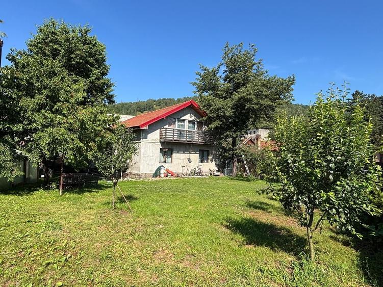 Vand casa in Petrosani - 1