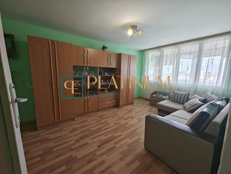 Apartament cu 3 camere decomandat, mobilat în Bogdăneștilor
