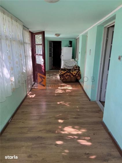 Casă cu 3 camere decomandat cu Teren 1035 Mp în Vernești