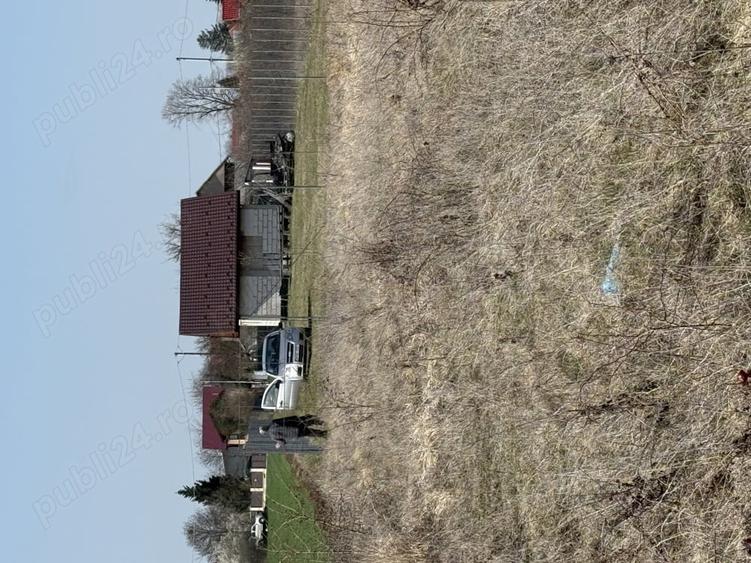 Teren de 996 mp, în Căciulați