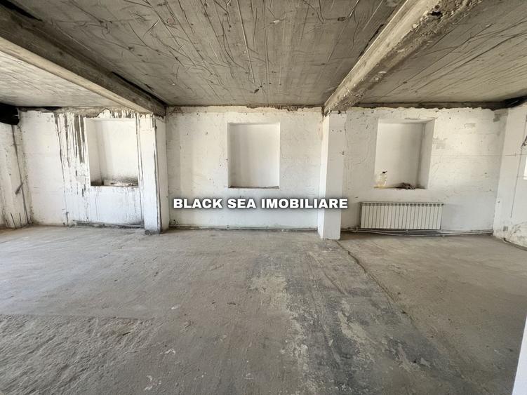 Birou, de 363 mp, în Faleza Nord