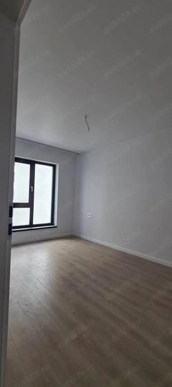 Apartament cu 2 camere decomandat în Micro 16
