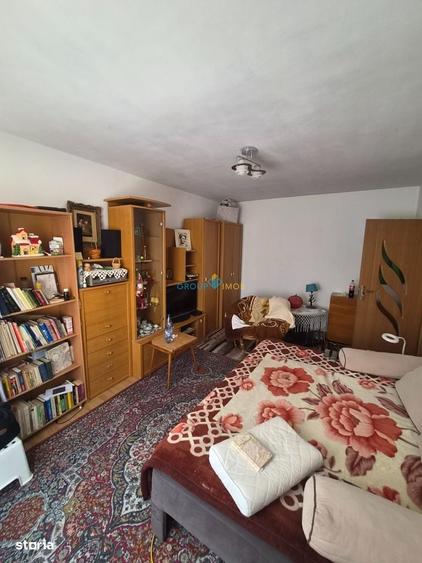 Apartament cu 2 camere decomandat în Cornișa