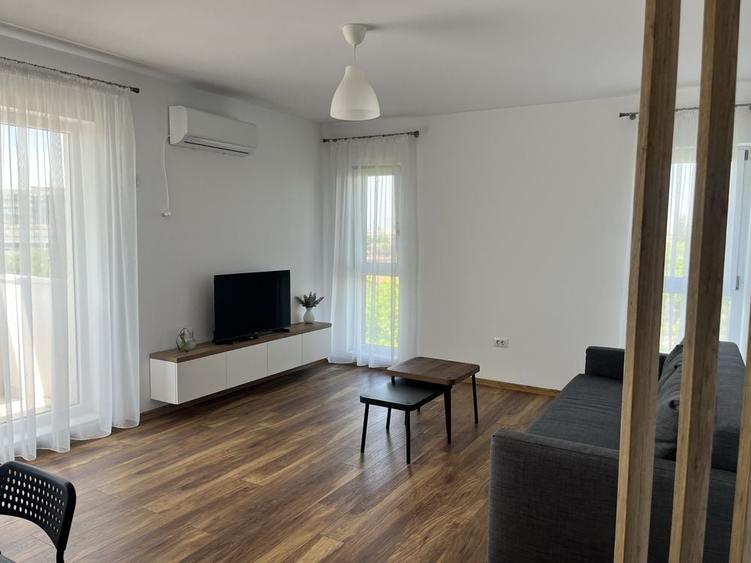 Apartament cu 3 camere decomandat în Popoveni