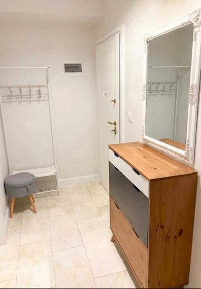 Apartament cu 2 camere decomandat în Exterior Vest