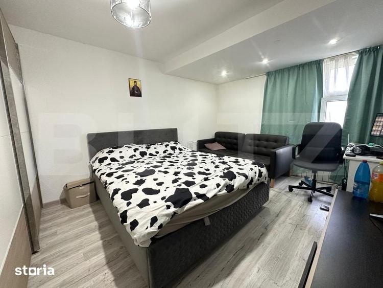Casă cu 4 camere cu Teren 1660 Mp în Vulcan