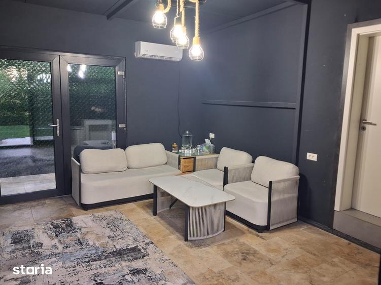 Casă cu 8 camere cu Teren 1425 Mp în Grădiștea