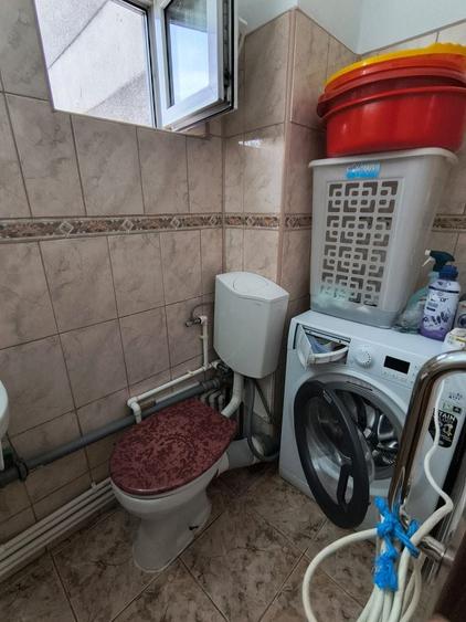 Apartament cu 3 camere decomandat în Delfinariu