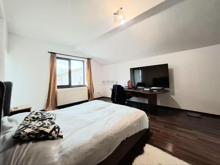 Casă cu 5 camere cu Teren 550 Mp în Corbeanca