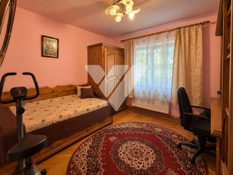 Apartament cu 3 camere decomandat, mobilat în Vasile Aaron