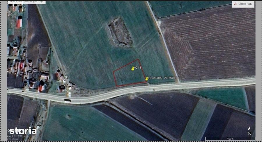Teren de 4400 mp, în Sânpaul