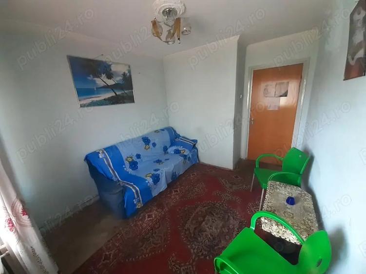 Apartament cu 4 camere decomandat în Trivale