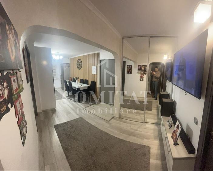 Apartament cu 3 camere decomandat, mobilat în Bulgaria