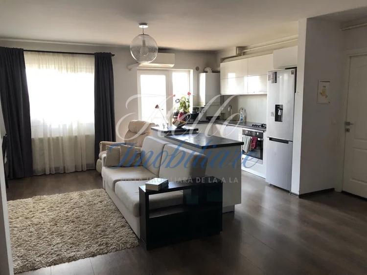 Apartament cu 2 camere semidecomandat în Florești