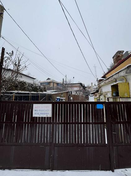Casă cu 2 camere în Central