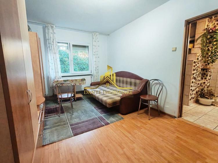 Apartament cu 2 camere semidecomandat, mobilat în Mănăștur