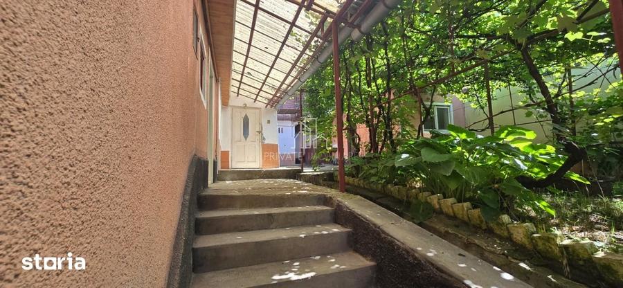Casă cu 2 camere cu Teren 234 Mp în Central