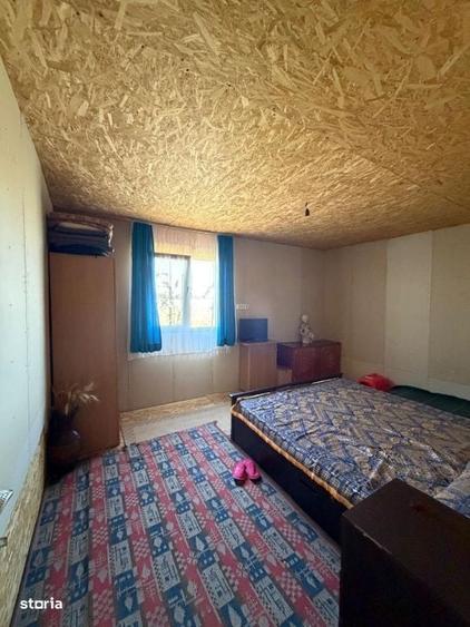 Casă cu 3 camere cu Teren 1000 Mp în Aeroport