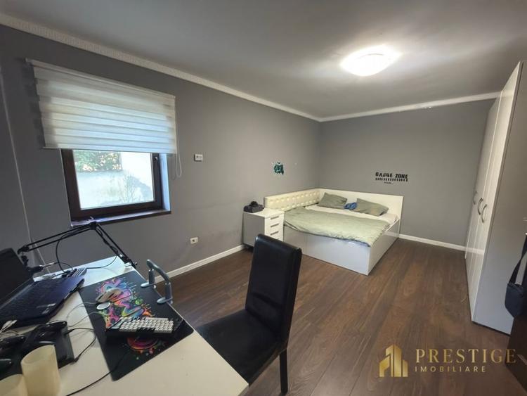 Casă individuală cu 6 camere cu Canalizare în Dealuri Oradea