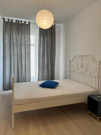 Apartament cu 3 camere decomandat în Floreasca