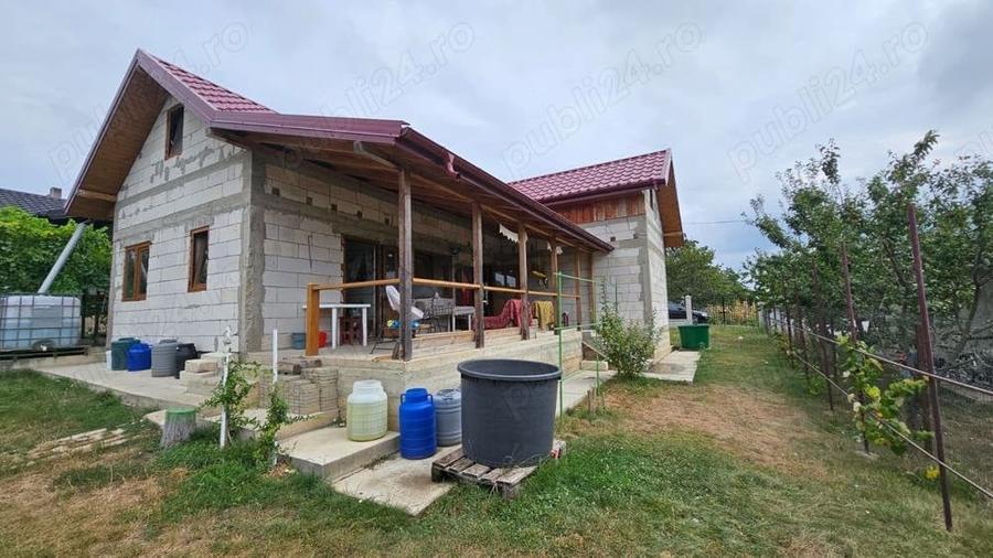 Casă cu 3 camere cu Teren 1500 Mp în Drislea