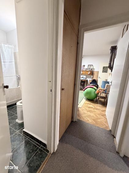 Apartament cu 3 camere în 7 Noiembrie