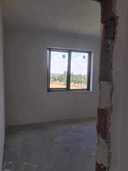 Casă cu 2 camere în Central