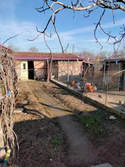 Casă cu 6 camere în Măldăeni