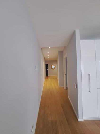 Apartament cu 4 camere, mobilat în Aviației