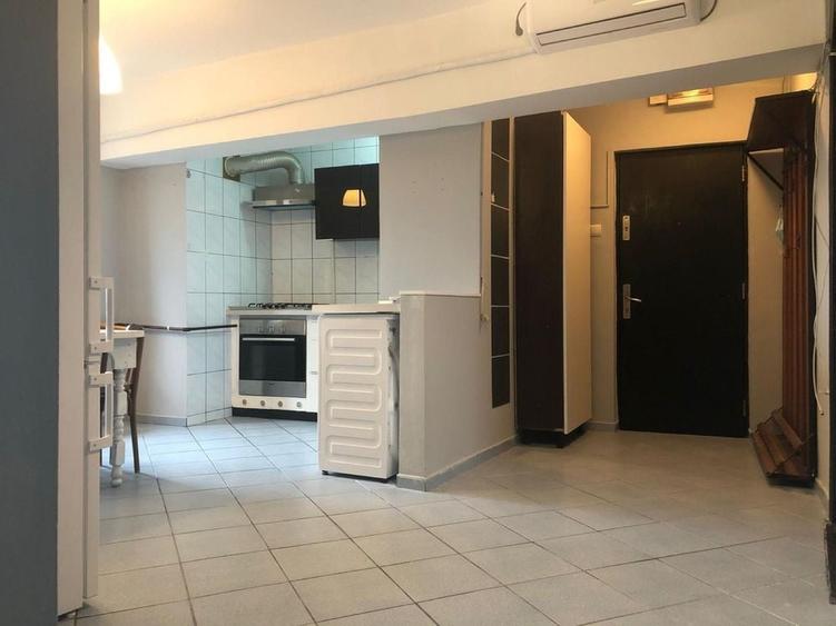 Apartament cu 3 camere decomandat în Pantelimon
